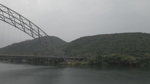 Adome Bridge Pan Side View