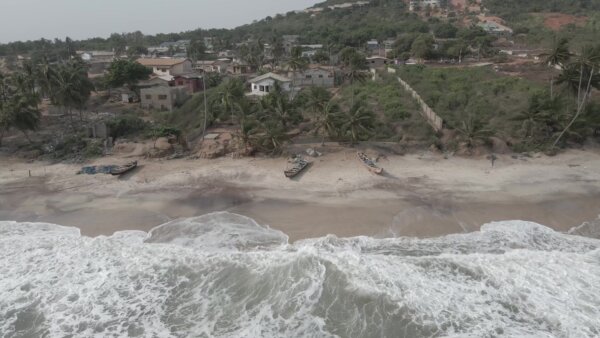 Waves Beach Pan View Boats Coconuts