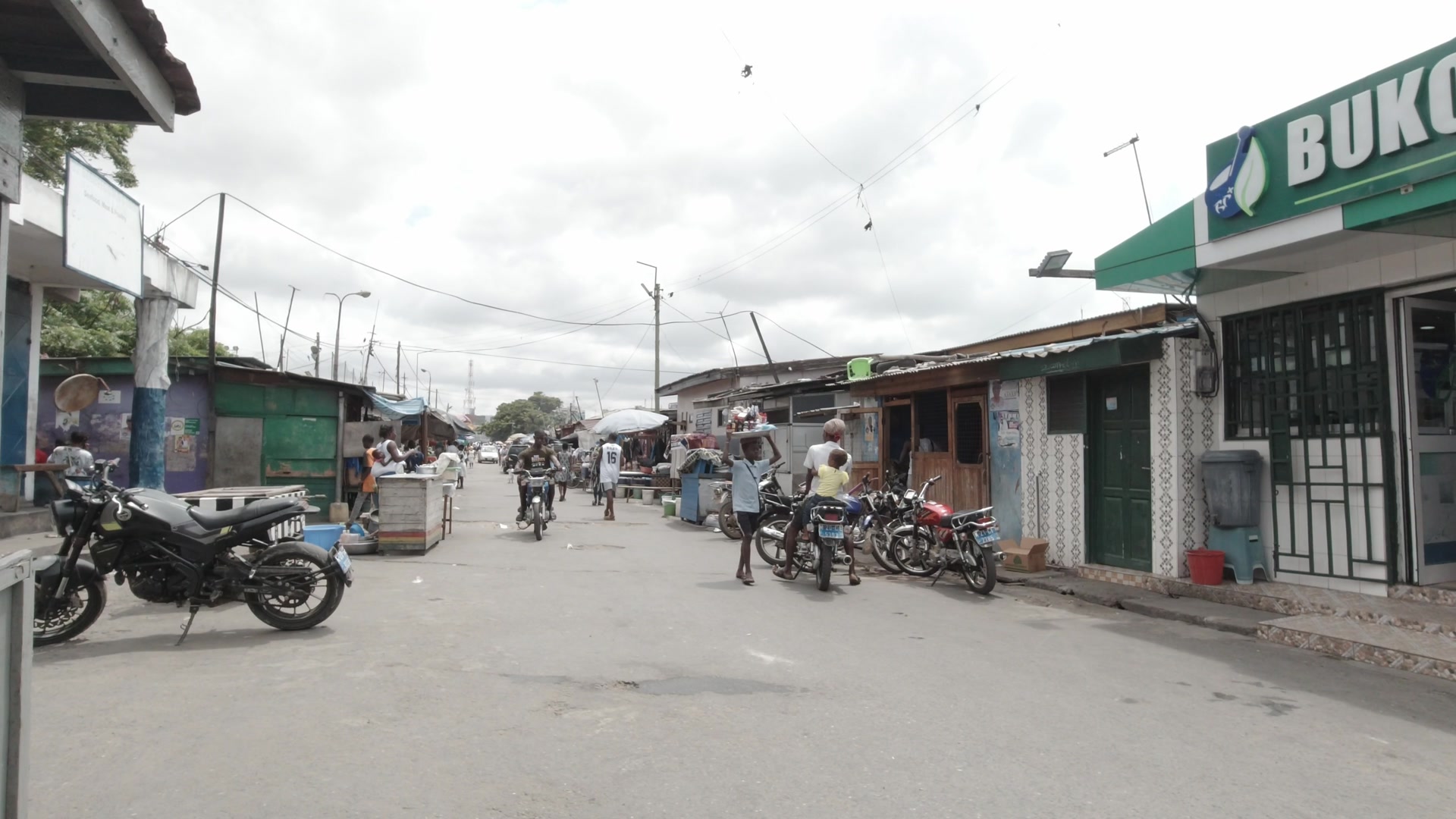 Bukom Busy Street