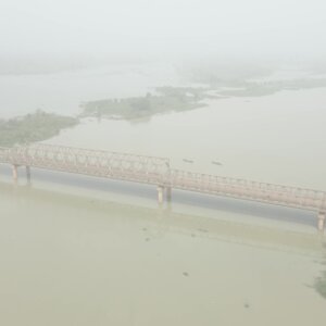 Damanko Bridge Oti River Orbit Wide Shot Orbit Arc