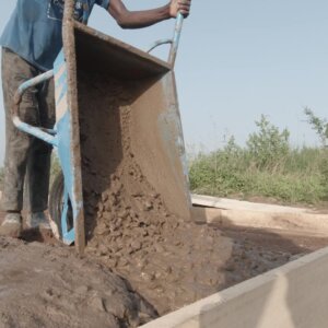 Mason Pour Concrete Wheelbarrow