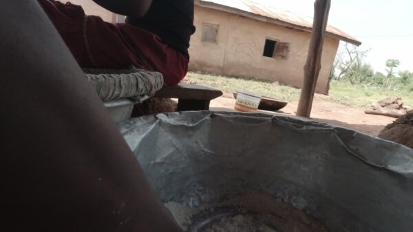 Seive Dry Cassava Dough Gari