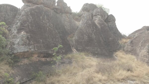 Big Rock Structure Formations Reveal