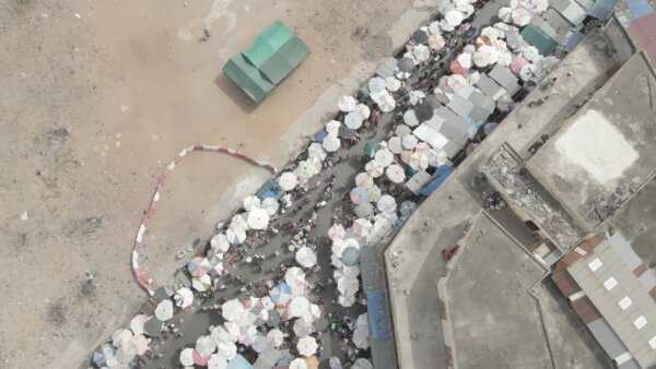 Lome Market Busy Intersection Reveal Beach Sea